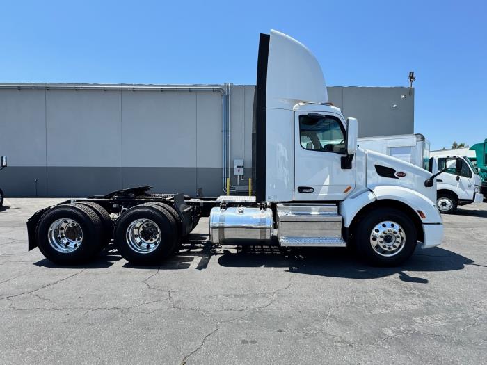 2020 Peterbilt 579-4