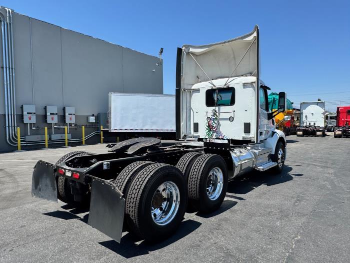 2020 Peterbilt 579-5
