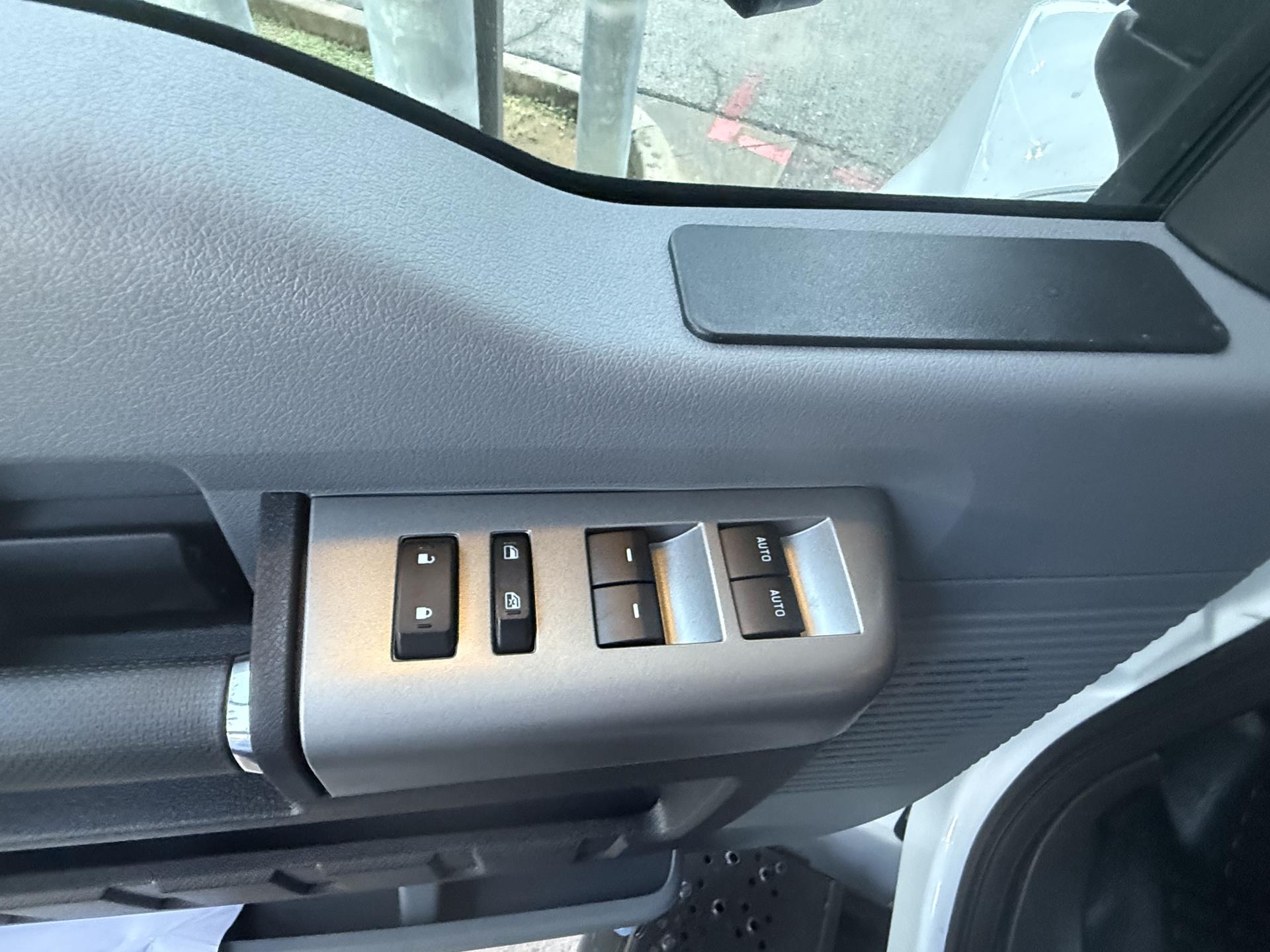 2026 Ford F-750 Crew Cab DRW 4x2 Cab Chassis for sale #1950184 - photo 9