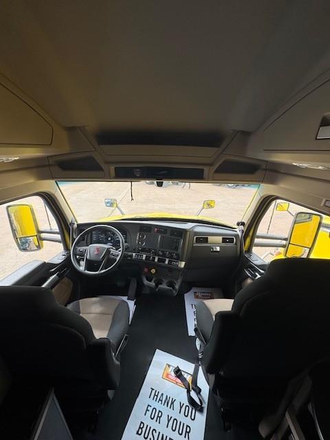 2023 Kenworth T680-24