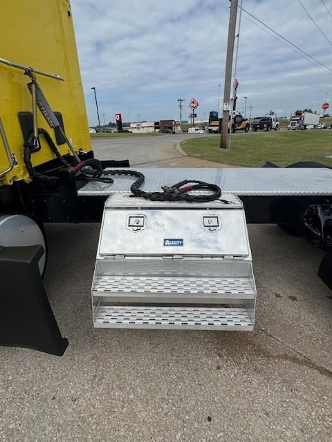 2023 Kenworth T680-7