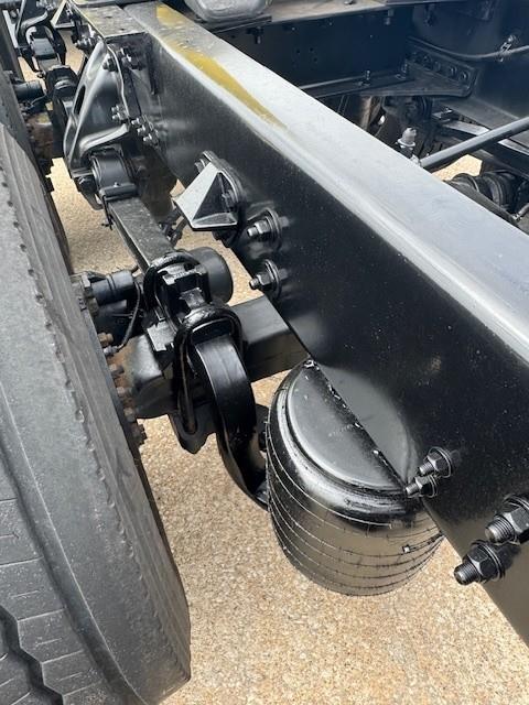 2023 Kenworth T680-9