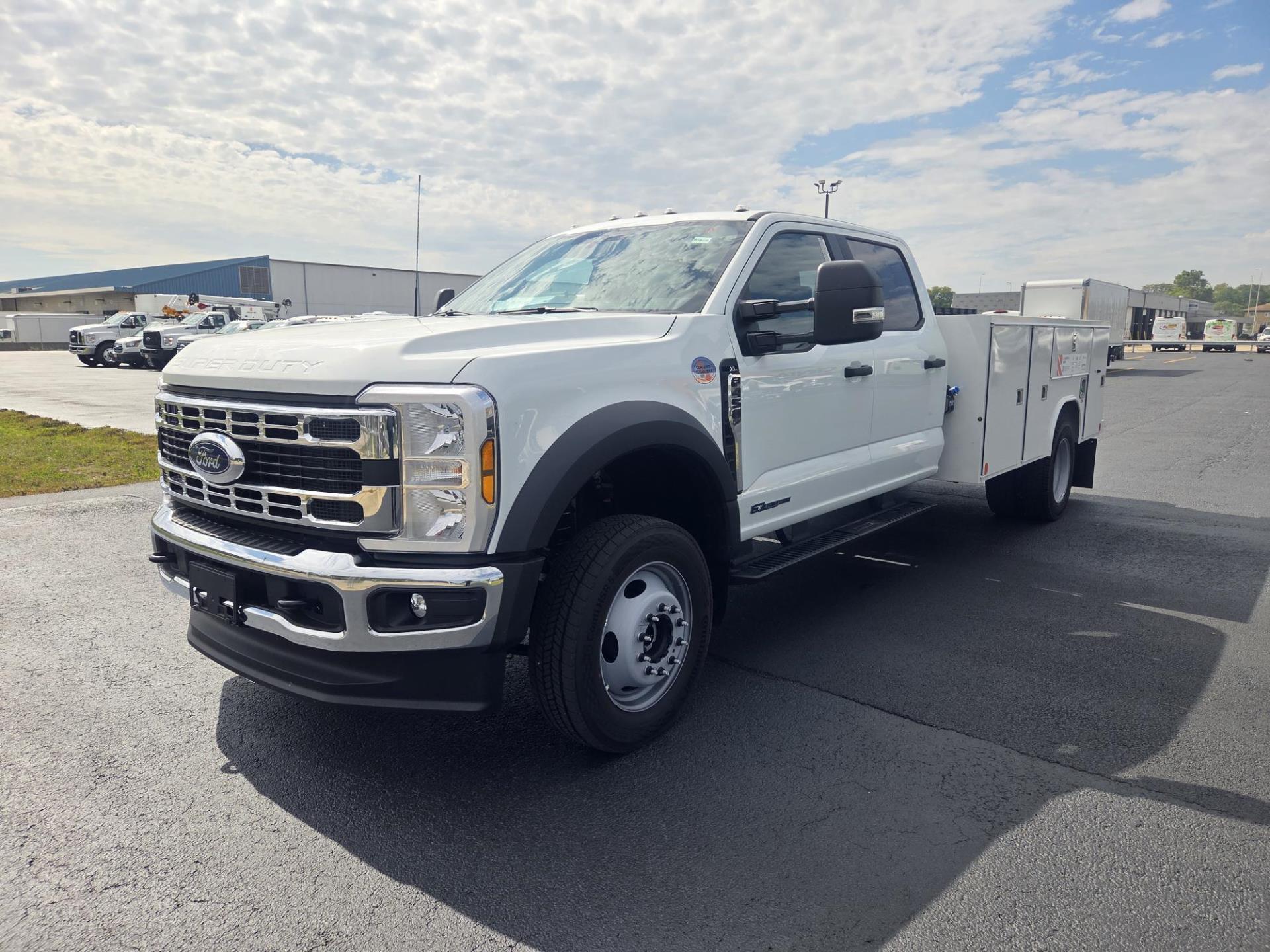 2025 Ford F-450 Crew Cab DRW 4x4 Reading Service Truck for sale #1948016 - photo 1