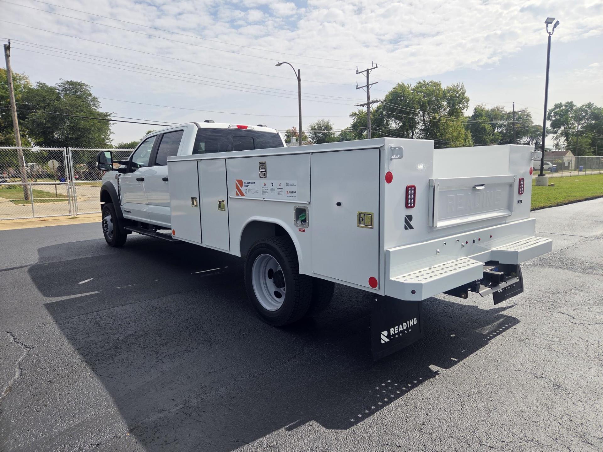 2025 Ford F-450 Crew Cab DRW 4x4 Reading Service Truck for sale #1948016 - photo 2