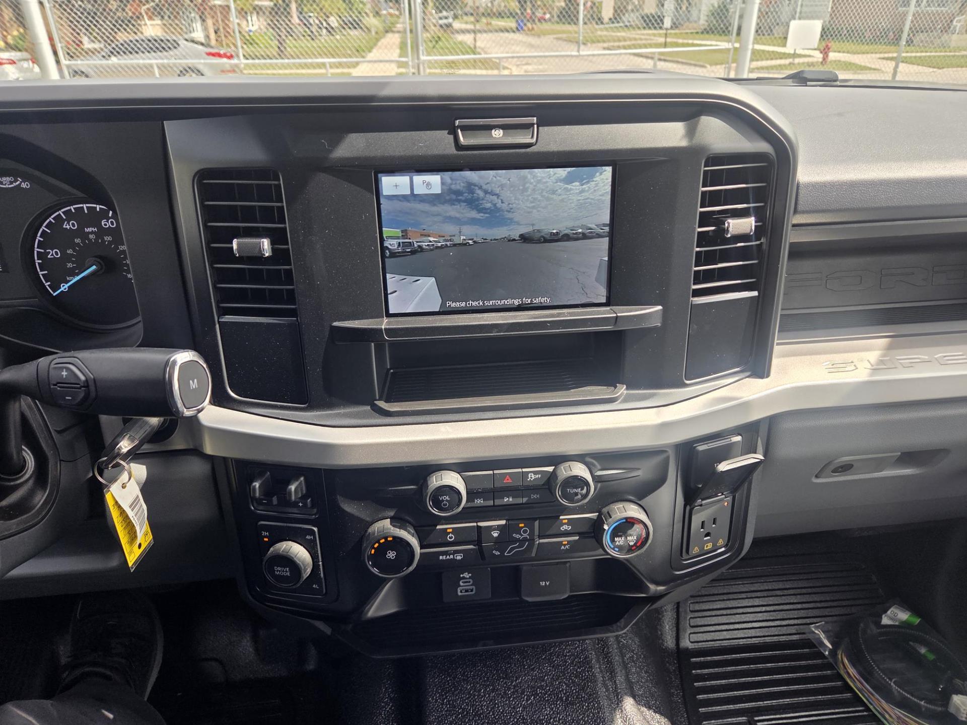 2025 Ford F-450 Crew Cab DRW 4x4 Reading Service Truck for sale #1948016 - photo 14