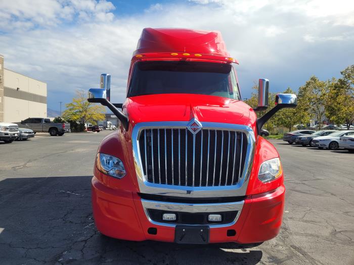 2023 International LT625 LT photo 3