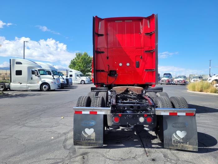 2023 International LT625-4