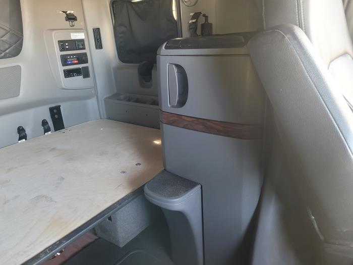 2023 International LT625-20