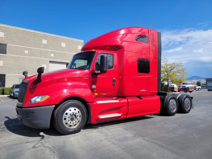 2022 International LT625-1