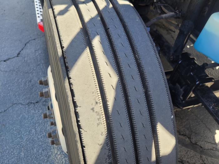 2022 International LT625-10