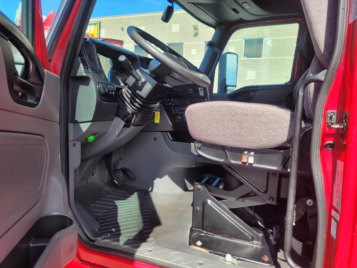 2022 International LT625-12