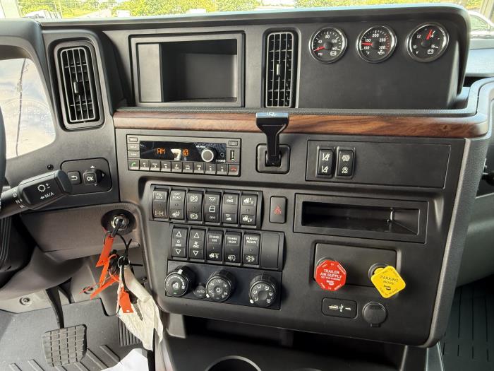 2026 International LT625-13