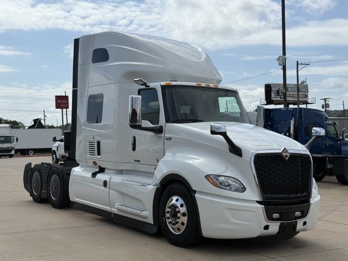 2026 International LT625-8