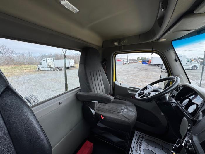 2021 Peterbilt 579-13