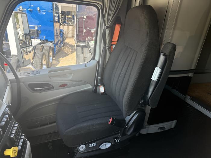 2021 Peterbilt 579-7