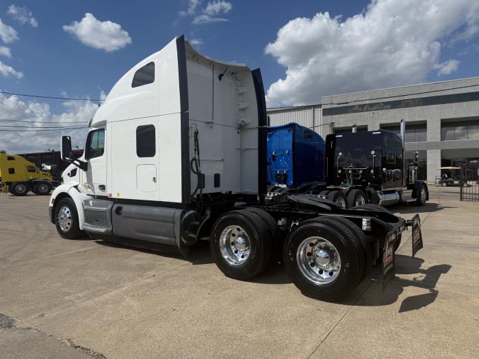 2021 Peterbilt 579-23