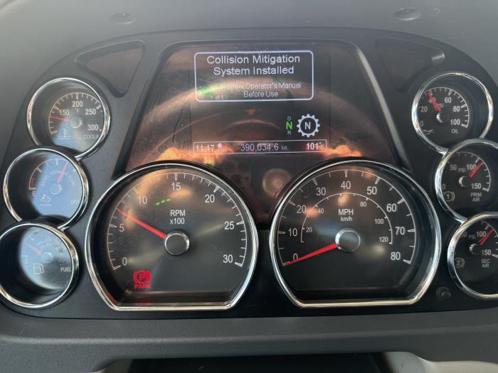 2022 Peterbilt 579-5