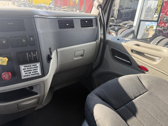 2022 Peterbilt 579-7