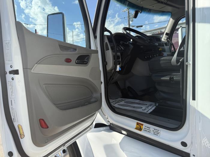 2022 Peterbilt 579-15