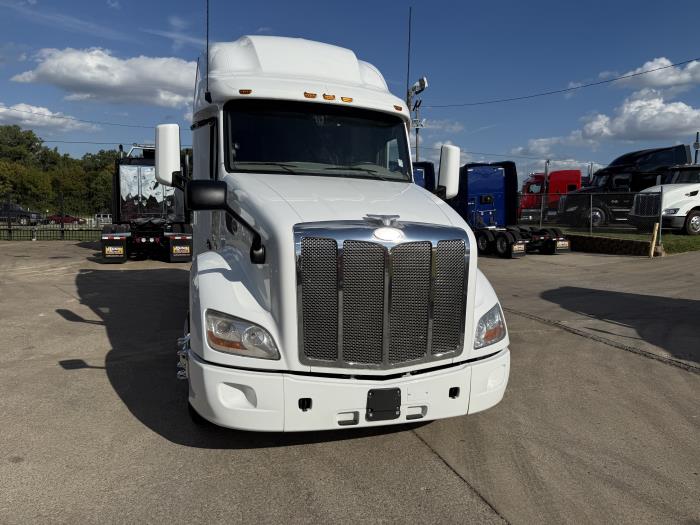 2022 Peterbilt 579-19