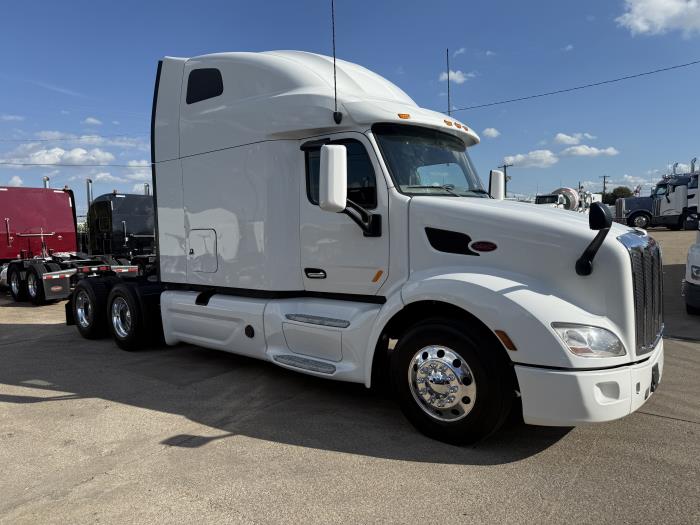 2022 Peterbilt 579-22