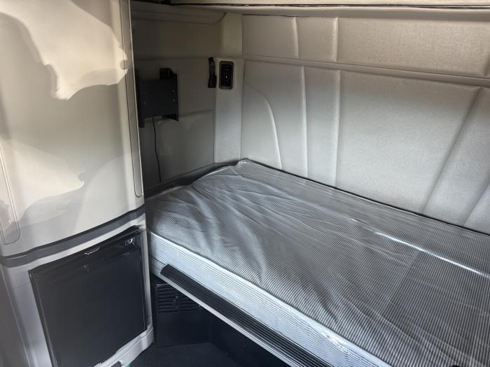 2021 Peterbilt 579-10