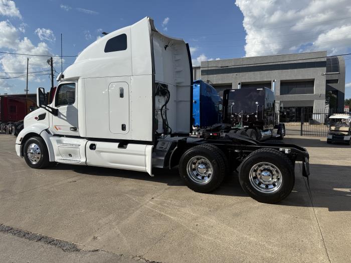 2022 Peterbilt 579-33