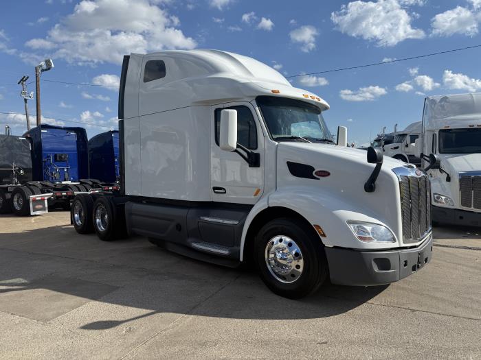2021 Peterbilt 579-1