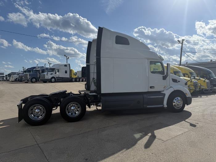 2021 Peterbilt 579-27