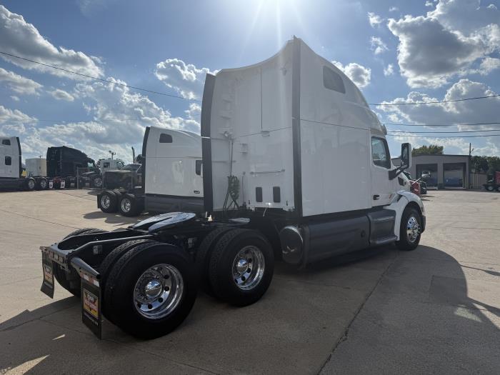 2021 Peterbilt 579-29