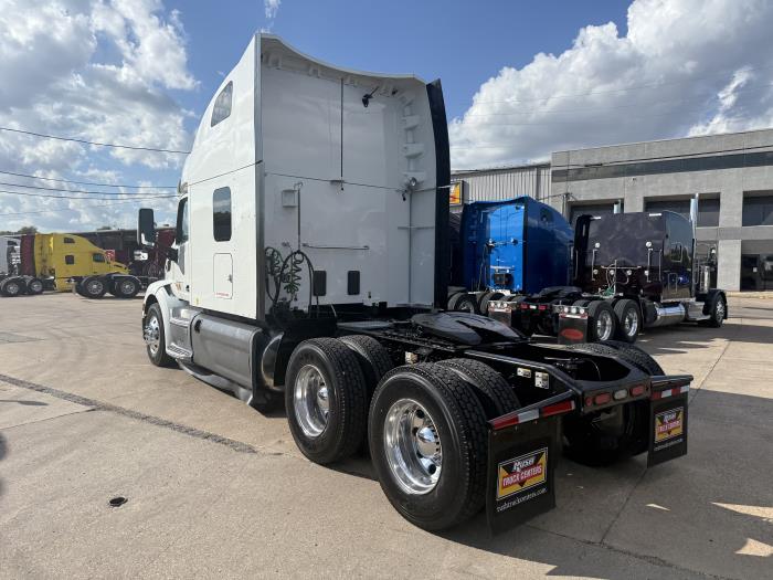 2021 Peterbilt 579-36