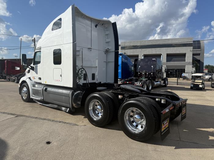 2021 Peterbilt 579-37