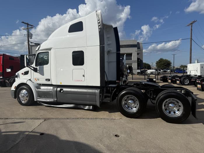 2021 Peterbilt 579-39