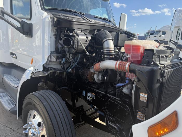 2021 Peterbilt 579-42