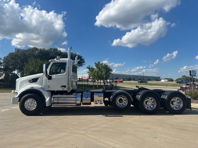 2020 Peterbilt 567 photo 4