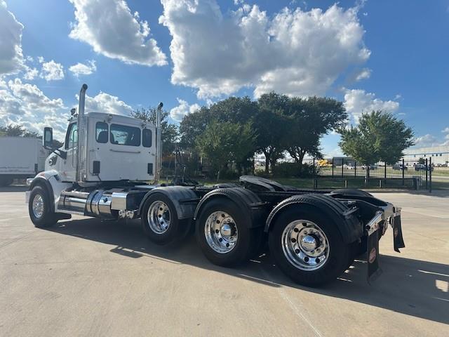 2020 Peterbilt 567-4