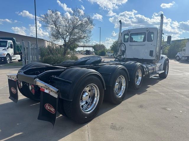 2020 Peterbilt 567-7