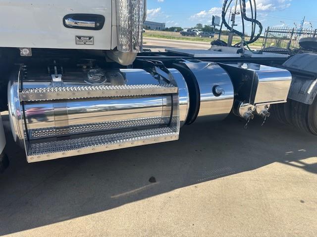 2020 Peterbilt 567-18