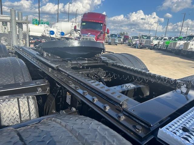 2020 Peterbilt 567-22