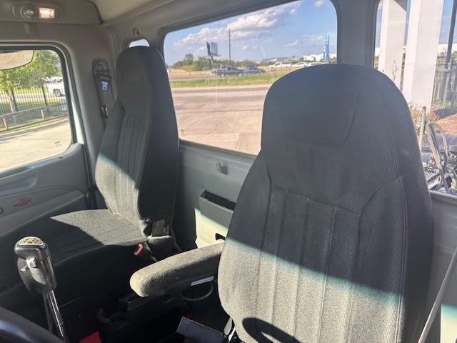 2020 Peterbilt 567-29