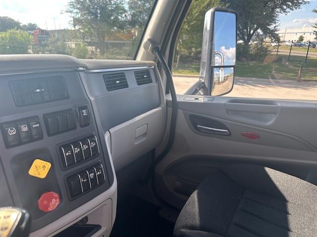 2020 Peterbilt 567-31