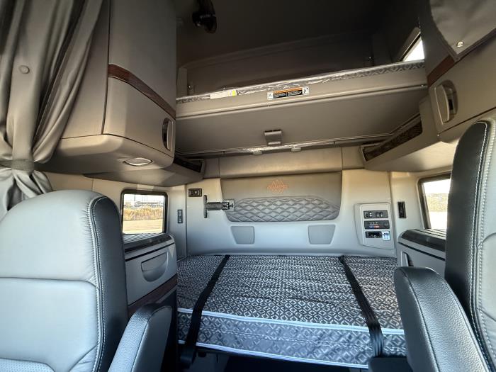 2026 International LT625-15