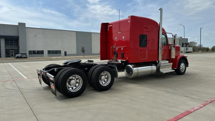 2026 Peterbilt 589-5