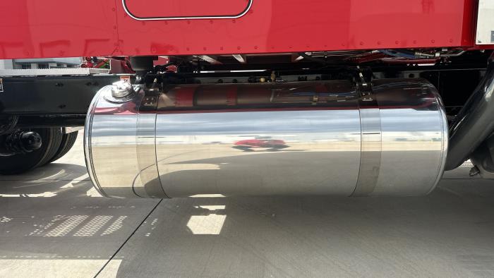 2026 Peterbilt 589-17