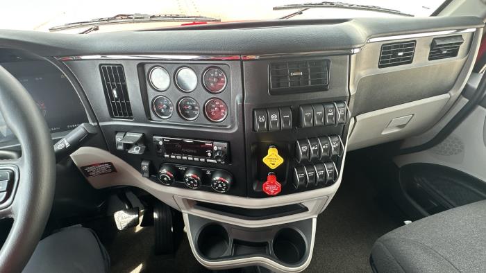 2026 Peterbilt 589-21