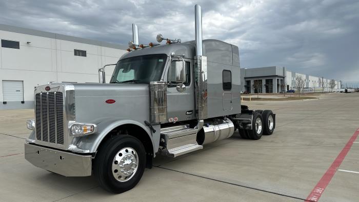 2026 Peterbilt 589-1