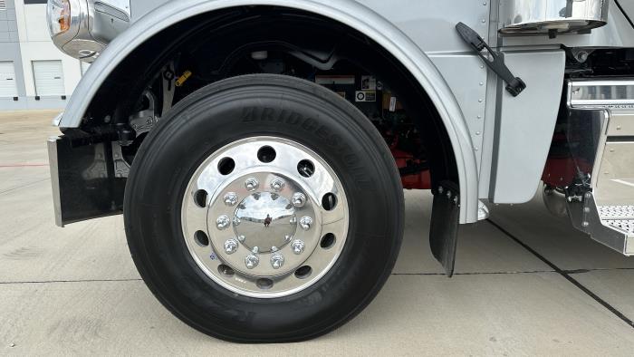 2026 Peterbilt 589-9