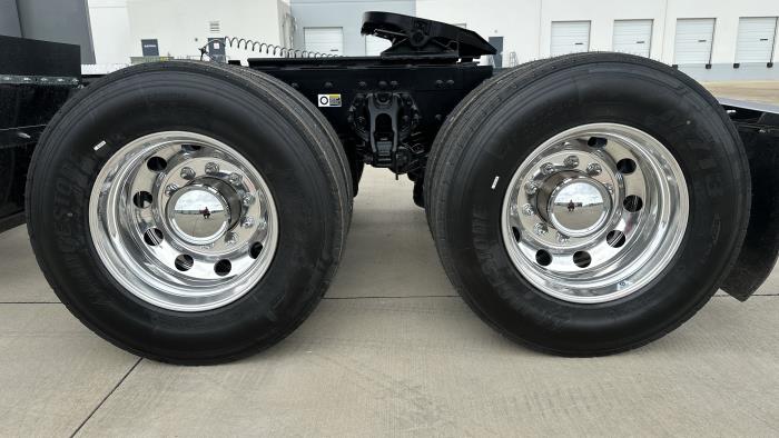 2026 Peterbilt 589-13