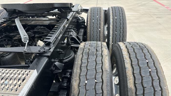 2026 Peterbilt 589-14