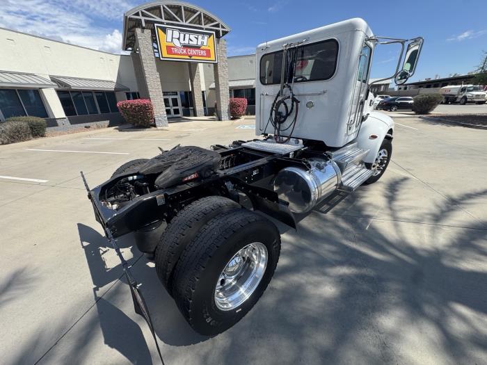 2018 Peterbilt 337-5